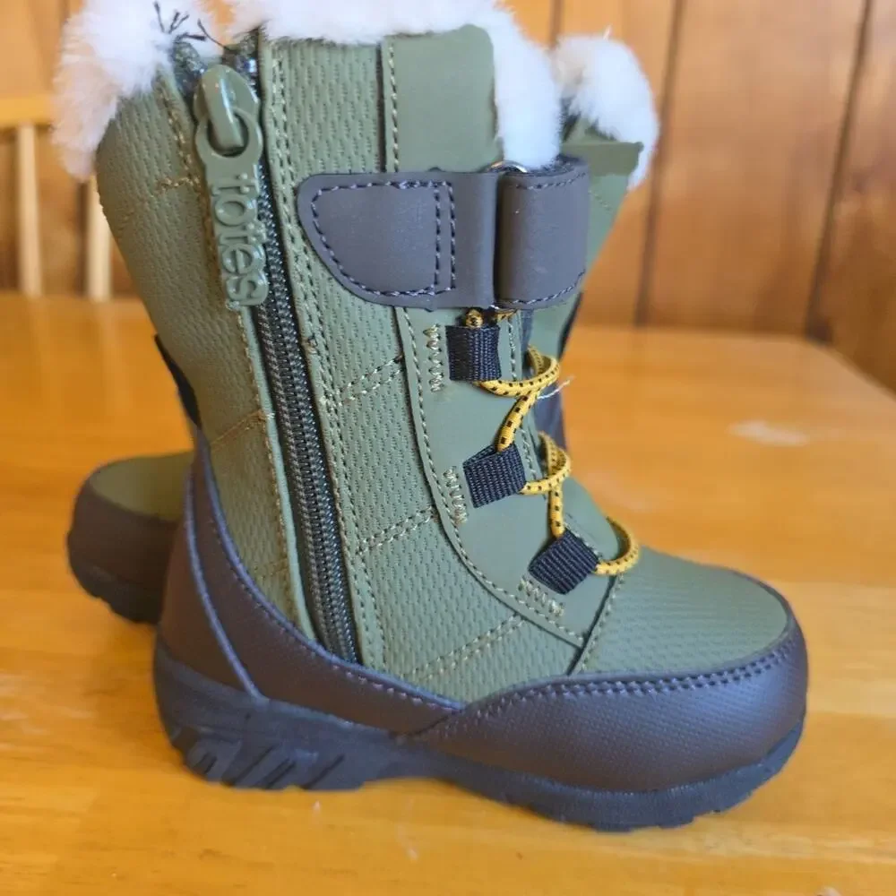 Totes Toddler Boy Lil Gordon Insulated Flat Heels Winter Boots Sz 6c